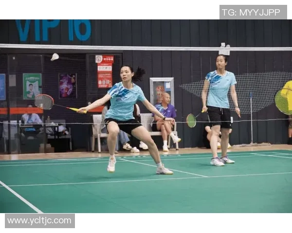 武汉羽毛球队团队协作引发热议球员间默契与配合的争议探讨