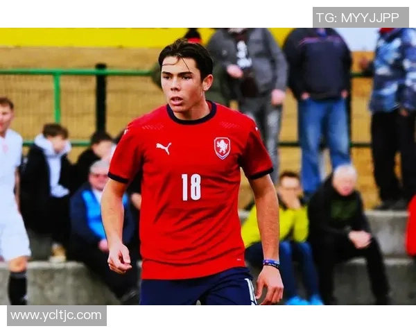 法国最年轻足球明星崭露头角引发全球关注与期待